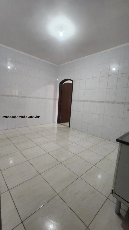 Casa à venda com 2 quartos, 1 suíte, 3 vagas e 110m² no Cidade Morumbi, São José dos Campos (SP) — foto 6 de 9