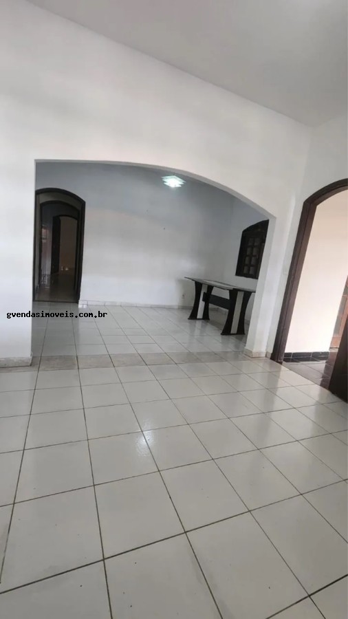 Casa à venda com 2 quartos, 1 suíte, 3 vagas e 110m² no Cidade Morumbi, São José dos Campos (SP) — foto 2 de 9