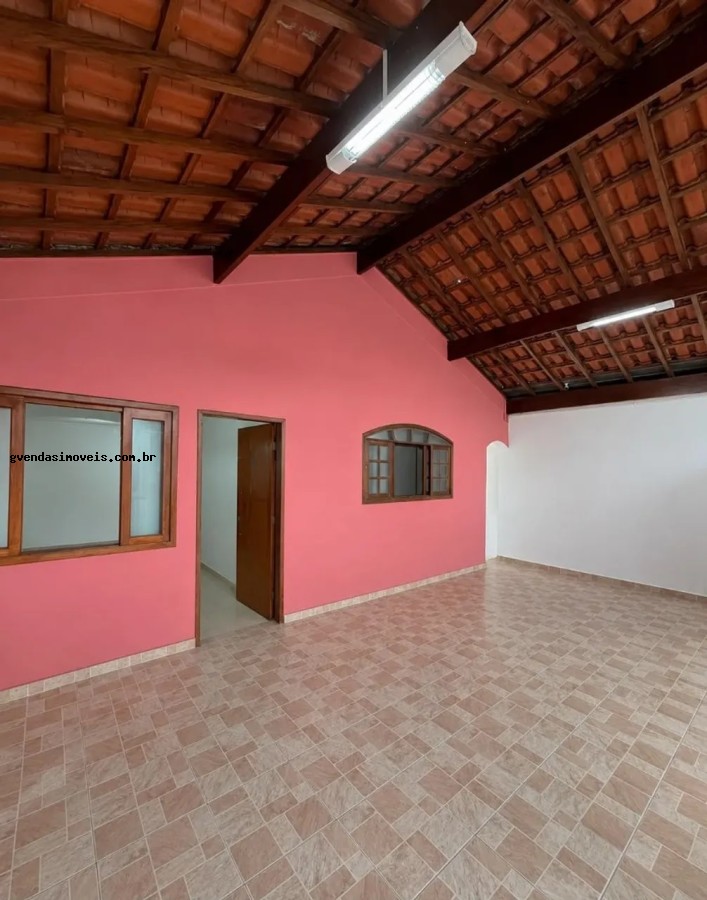 Casa à venda com 3 quartos, 1 banheiro, 3 vagas e 72m² no Conjunto Residencial Trinta e Um de Março, São José dos Campos (SP) — foto 2 de 10
